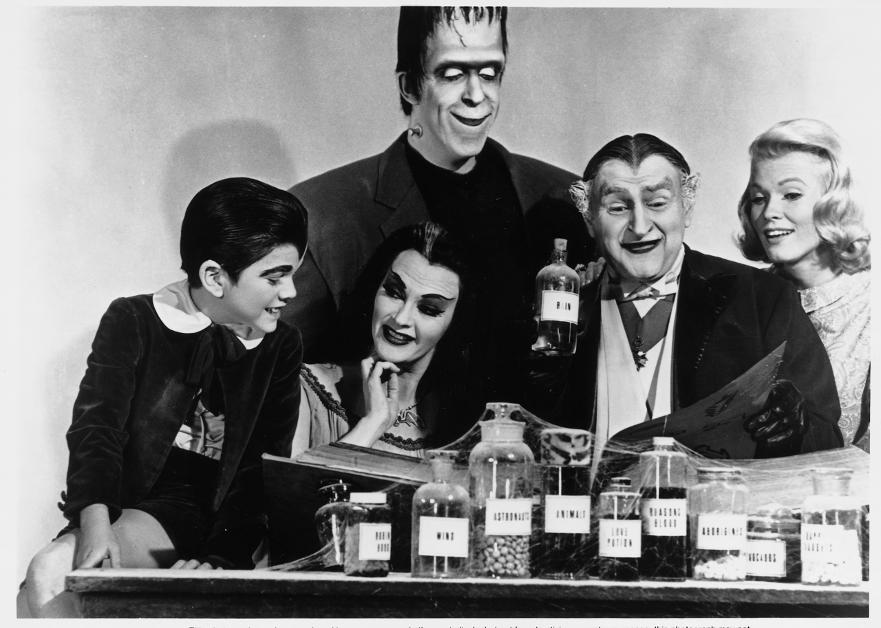 the munsters cast