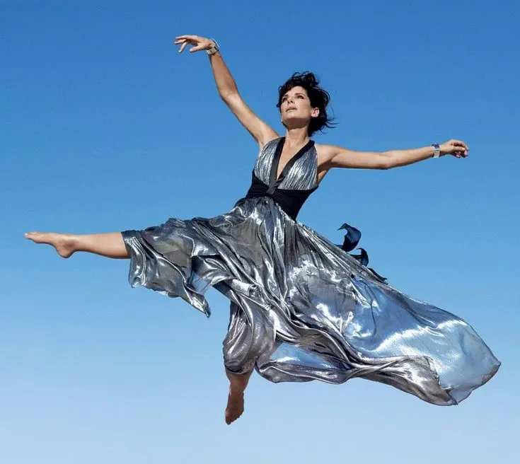 Sandra Bullock originally loved dancing ballet and modern before acting career Miss Congeniality star trivia fact